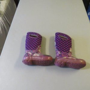 Purple Bogs Size 11